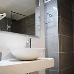 Alexia Atolon 1st Floor Stairs 2br Pool View 9 Min To Sea 5min To Town At1833 Lägenhet *