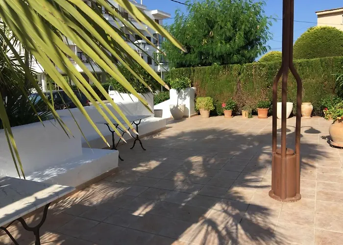 Alexia Atolon 1st Floor Stairs 2br Pool View 9 Min To Sea 5min To Town At1833 Lägenhet *